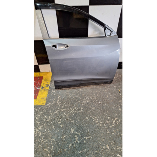 Porta Dianteira Lado Direita Chevrolet Tracker 2020 / 2021 