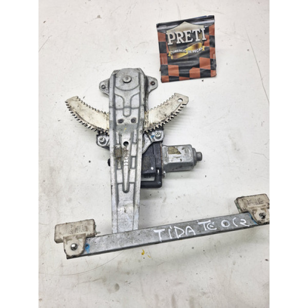 Maquina De Vidro Traseira Esquerda Nissan Tiida 2012/2013