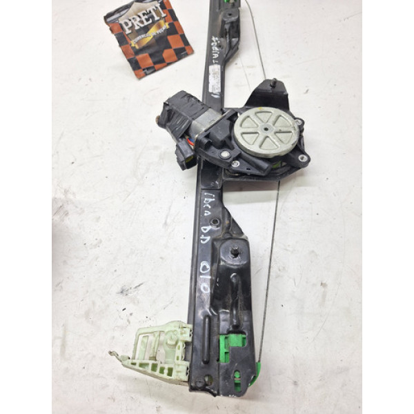 Maquina De Vidro Dianteira Direita Fiat Idea 2010