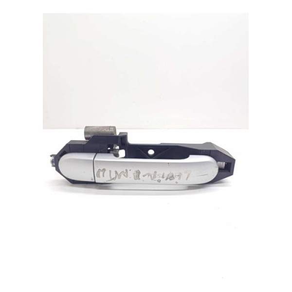 Maçaneta Externa Porta Dianteira Direita Nissan Livina 2010