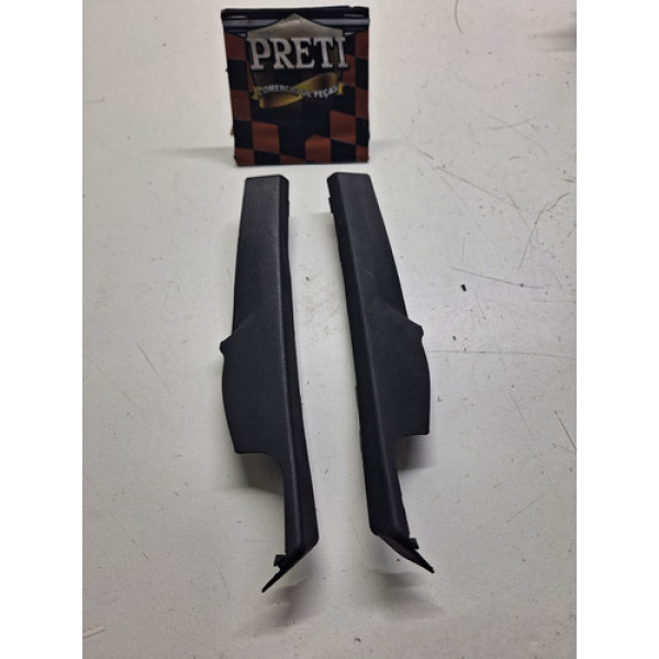 Par Moldura Acabamento Churrasqueira Chevrolet Agile 2012