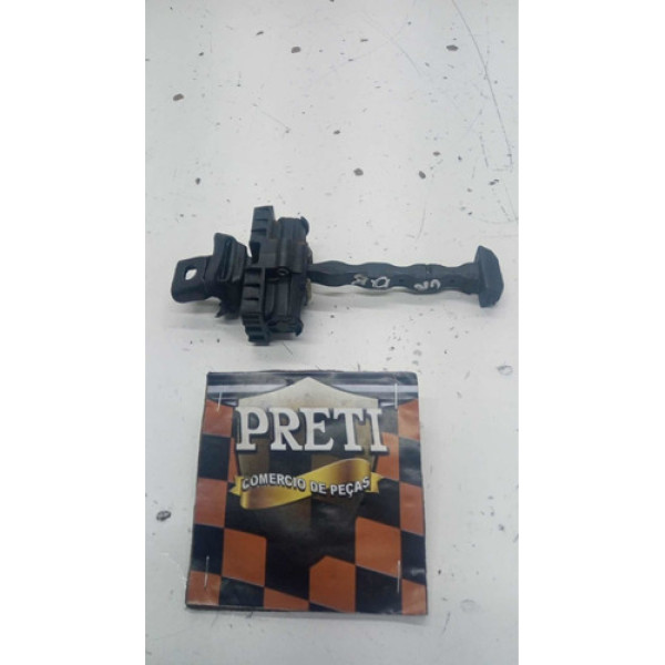 Limitador Porta Dianteira Esquerda Vw Up 2014