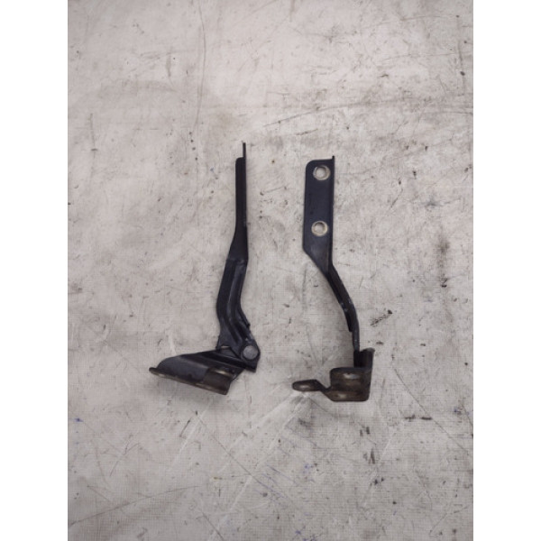 Par De Braço Do Capô J6 2011