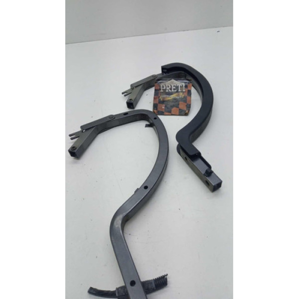 Par Braço Tampa Traseira Toyota Corolla Xei 2017