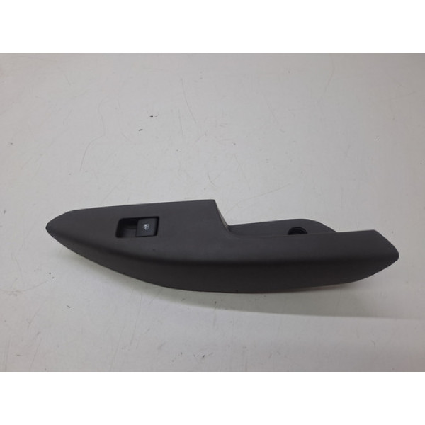 Moldura C/botão Traseira Direita Chevrolet Spin 2013 / 2014