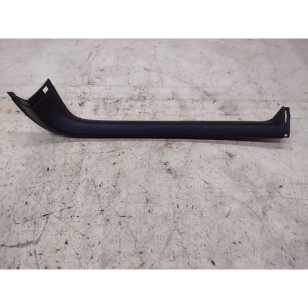 Acabamento Tampa Traseira Land Rover Discovery 4 2012