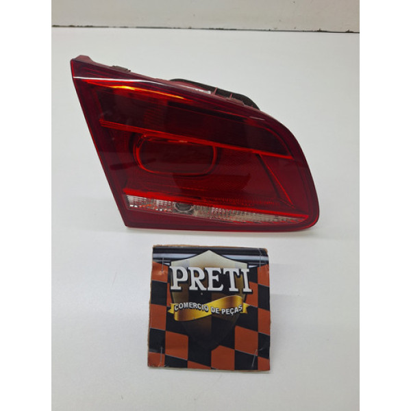 Lanterna Tampa Traseira L/e Vw Passat 2011/2014