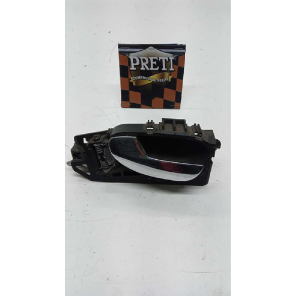 Maçaneta Dianteira Esquerda Nissan Sentra 2015