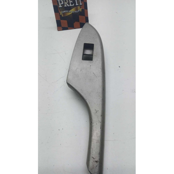 Moldura Botão  Traseira Esquerda Toyota Corolla 2014