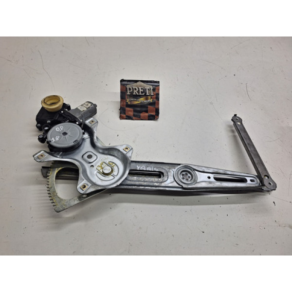 Máquina De Vidro Dianteira Direita Toyota Yaris 2018/2019