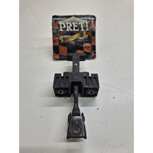 Limitador De Porta Dianteiro Esquerdo Vw Voyage G6 2015