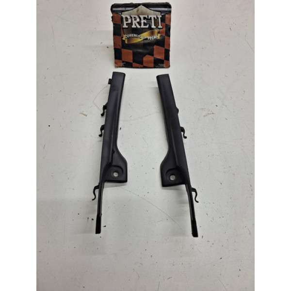 Par / Acabamento Churrasqueira Renault Logan 2014 / 2015