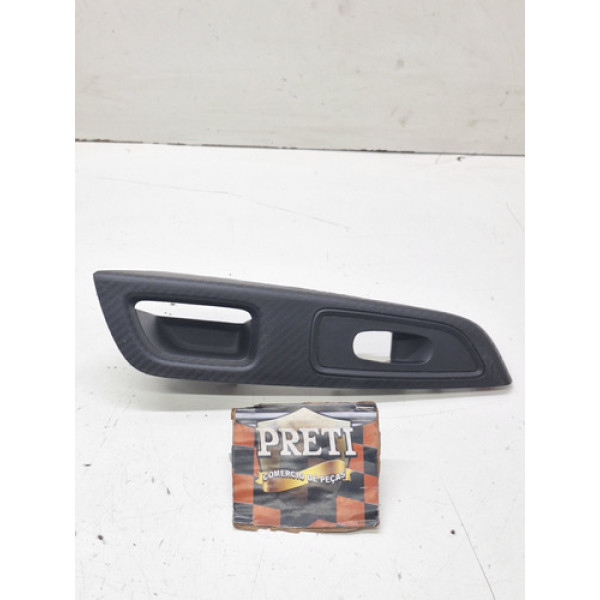 Moldura Botão Vidro Traseiro Esquerdo Nissan Versa 2023