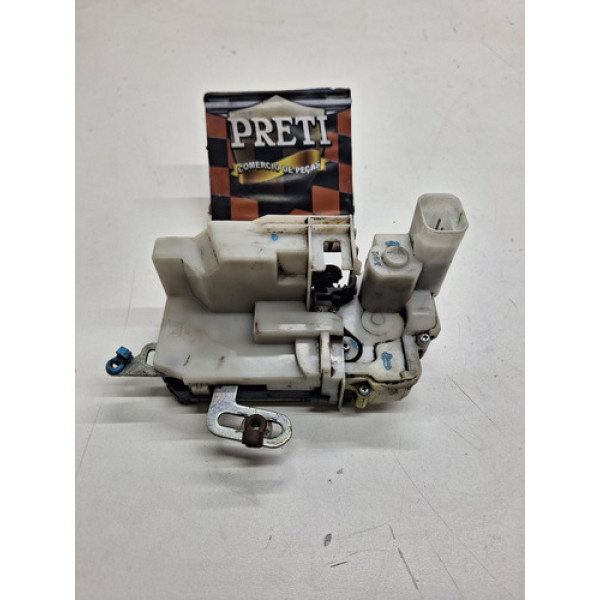 Fechadura De Porta Dianteira Direita Chevrolet Celta 2008