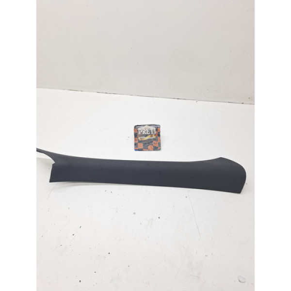 Moldura Acabamento Coluna Lado Direito Mercedes Cla 200 2017