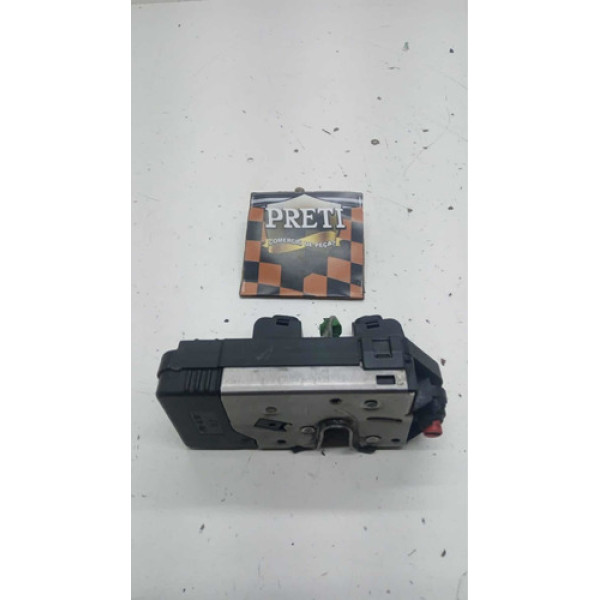 Fechadura Traseira Direta Chevrolet Zafira 2010
