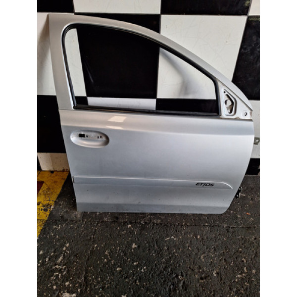 Porta Dianteira Direita Toyota Etios 2018 / 2019
