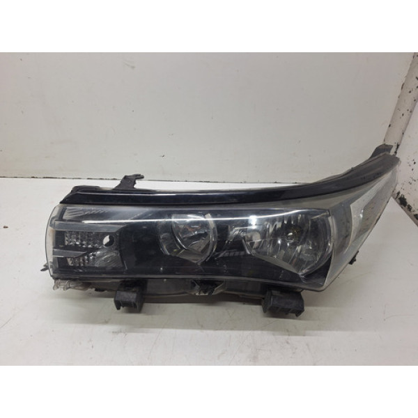 Farol Lado Esquerdo Toyota Corolla 2015/2016 Detalhe Trava