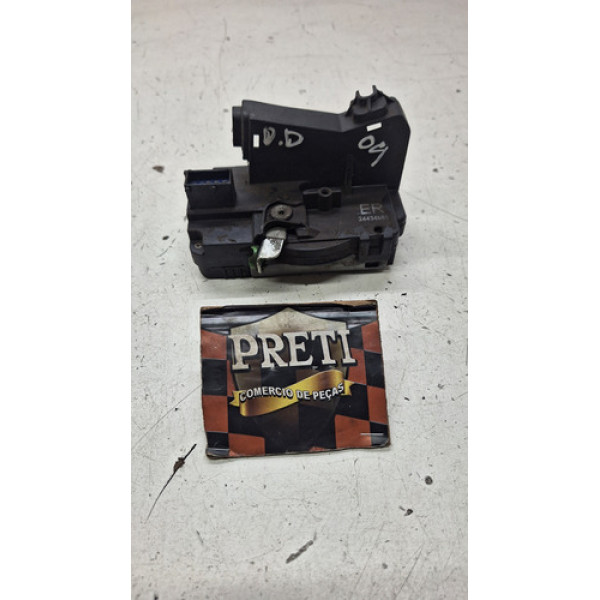 Fechadura Porta Dianteira Direita Gm 2002 / 2012 