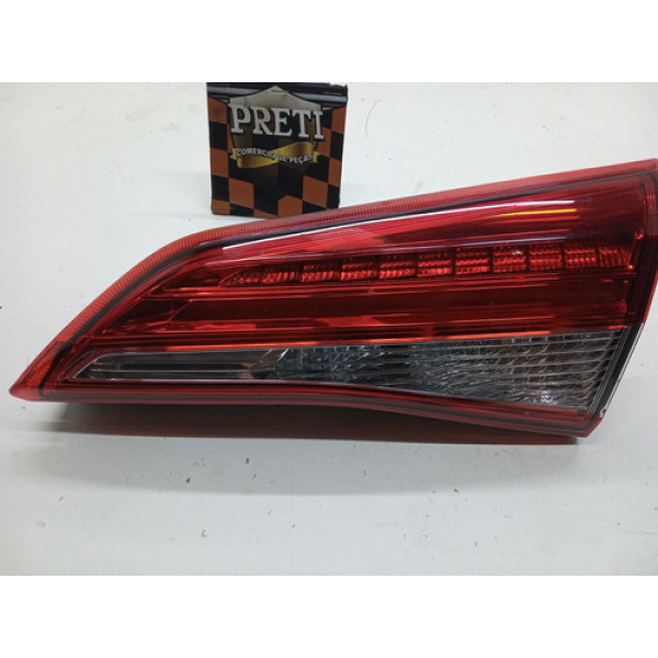 Lanterna Da Tampa Lado Direito Toyota Yaris 2020 / 2021