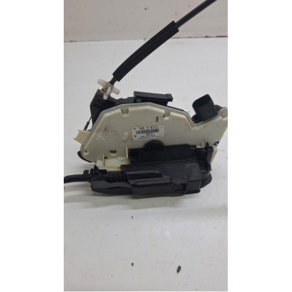 Fechadura Porta Traseira Esquerda Volkswagen Amarok 2021 