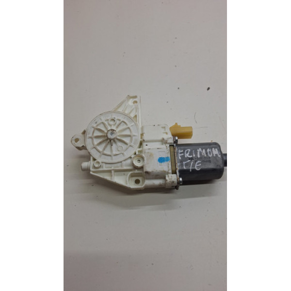 Motor Vidro Traseiro Lado Esquerdo Fiat Freemont 2011 / 2012
