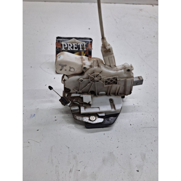 Fechadura De Porta Traseira Direita Vw Voyage G6 2015