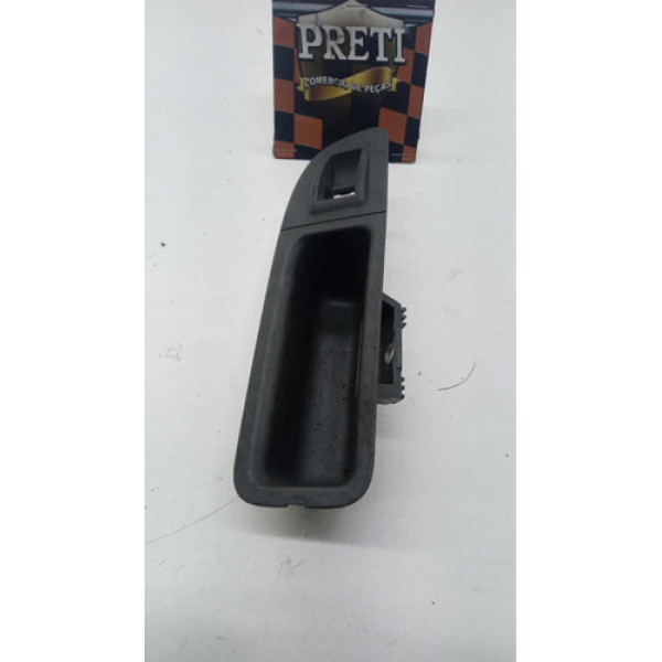 Moldura Botão Traseiro Direito Fiat Siena 2016