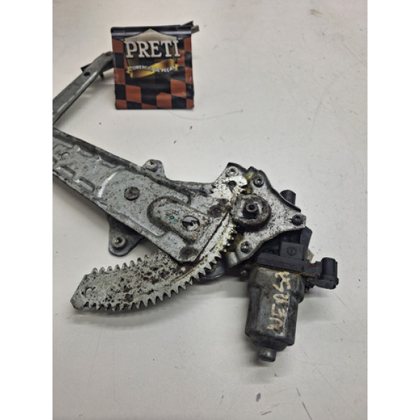 Máquina De Vidro Dianteira Esquerda Nissan Versa 2012/2013