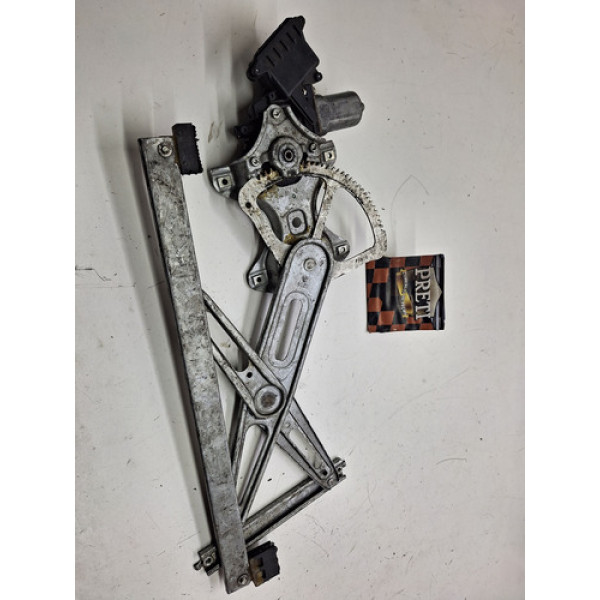 Máquina De Vidro Traseira Direita Toyota Corolla 2016/2017