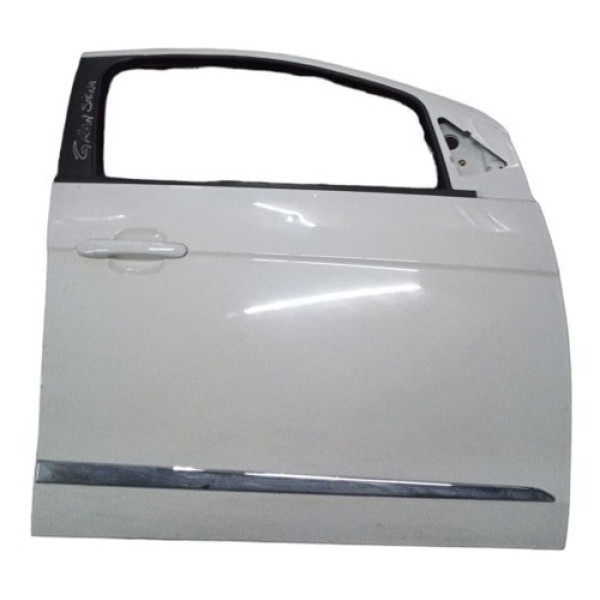 Porta Dianteira Direta Fiat Gran Siena 2013 / 2014 C/detalhe