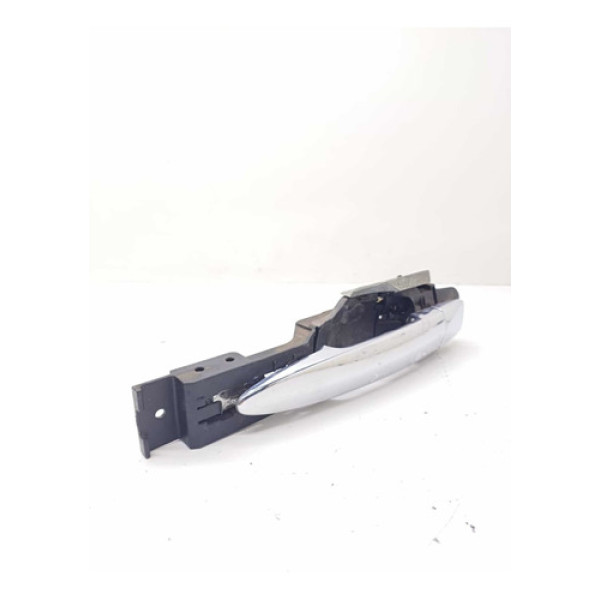 Maçaneta Traseira Esquerda Nissan Sentra 2014/2015