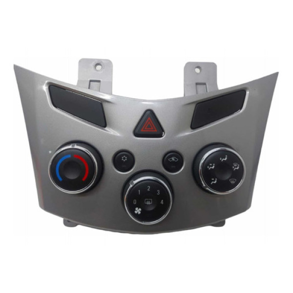 Comando De Ar Condicionado Chevrolet Tracker 1.8 2016