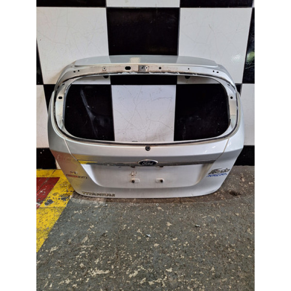 Tampa Traseira Ford New Fiesta Titanium 2014 / 2015 