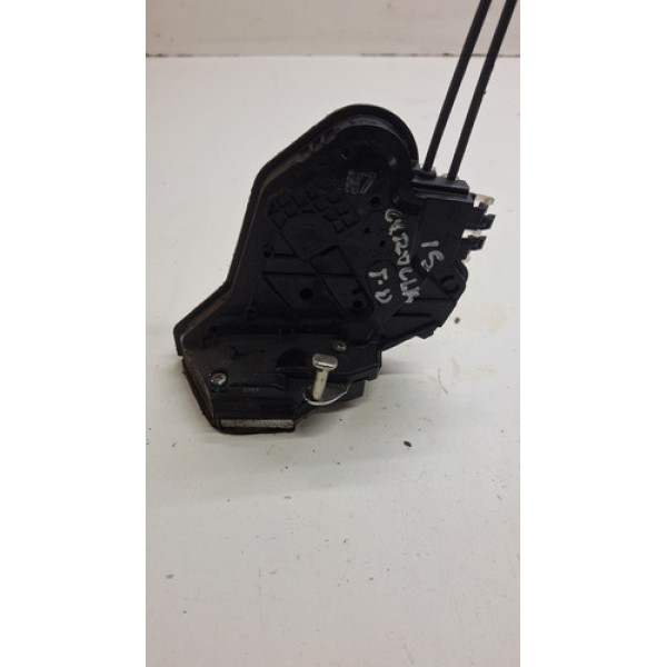 Fechadura Porta Traseira Lado Direita Toyota Corolla 2016