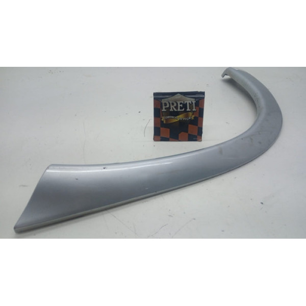 Aplique / Bananinha Traseira Esquerda Gm Corsa Classic 2008 