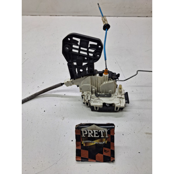 Fechadura Porta Dianteira Esquerda Mercedes Cla 200 2017 