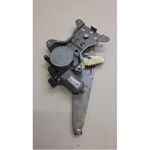 Maquina Vidro Traseira Lado Direita Toyota Etios 2017 / 2018