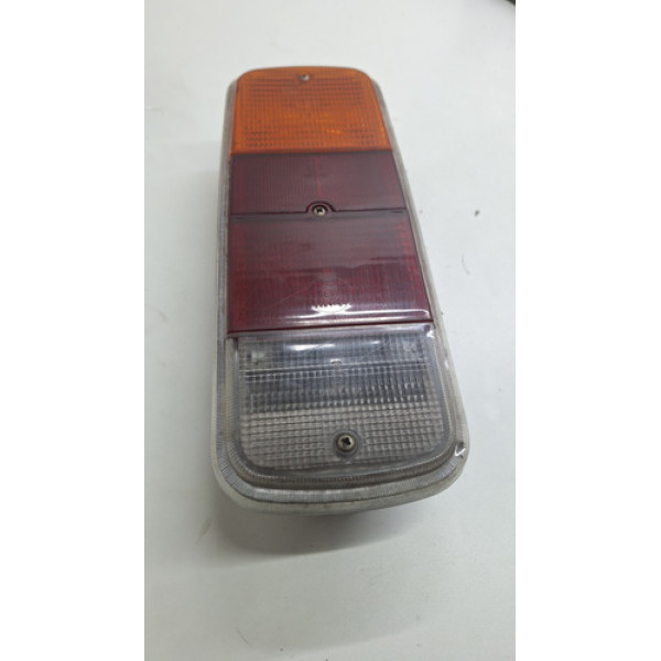 Lanterna Traseira Esquerdo Volkswagen Kombi 2007 