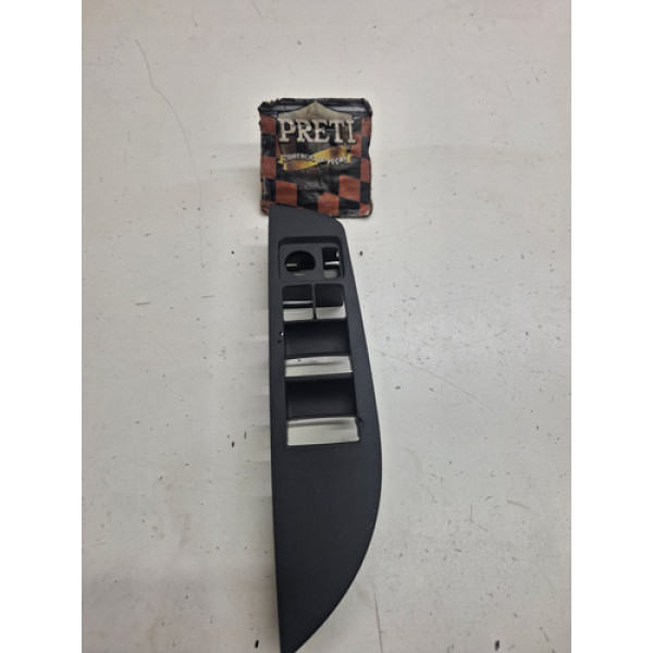 Moldura Botão Vidro Dianteiro Esquerdo Corolla Cross 2023