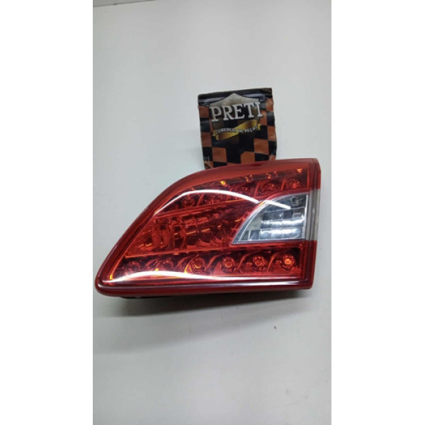 Lanterna Tampa Lado Direito Nissan Sentra 2018 /2019