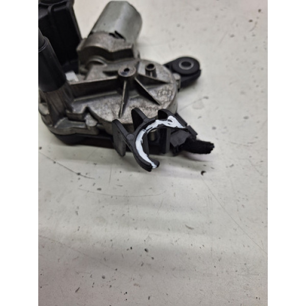 Máquina Limpador Traseiro Gm Agile 2011 C/ Detalhe 