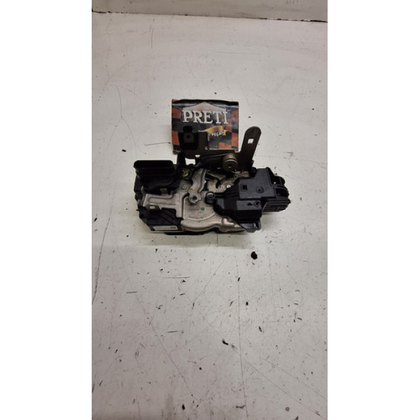 Fechadura Porta Traseira Direita Volvo V40 2018 / 2019 