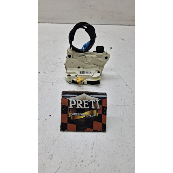 Fechadura De Porta Dianteira Esquerda Chevrolet Tracker 2020