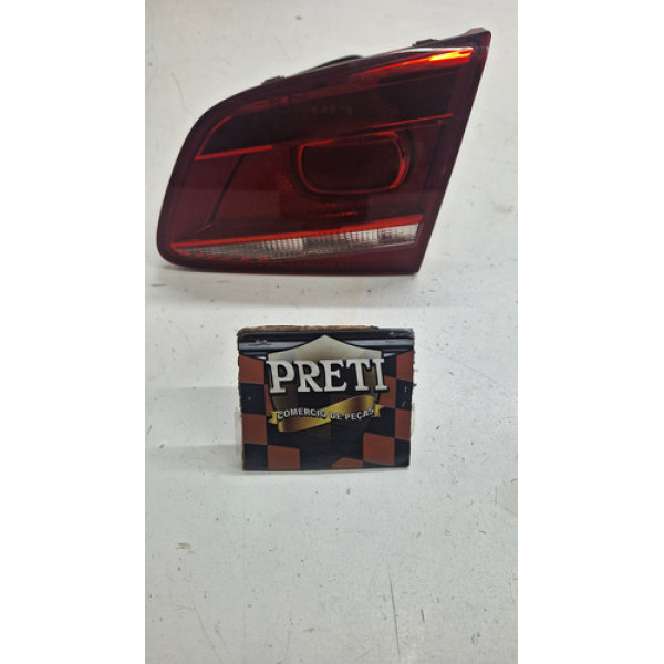 Lanterna Tampa Traseira Lado Direito Vw Passat 2012 A 2015