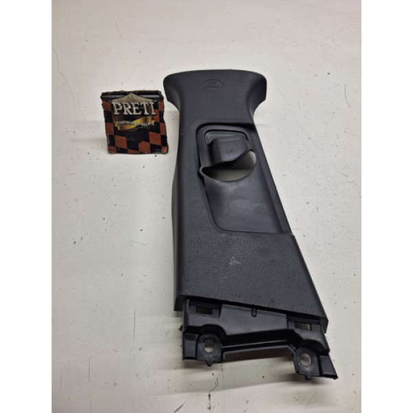 Acabamento Coluna Cinto Lado Esquerdo Corolla Cross 2023