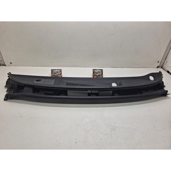 Acabamento Churrasqueira Nissan Livina 2009 / 2010