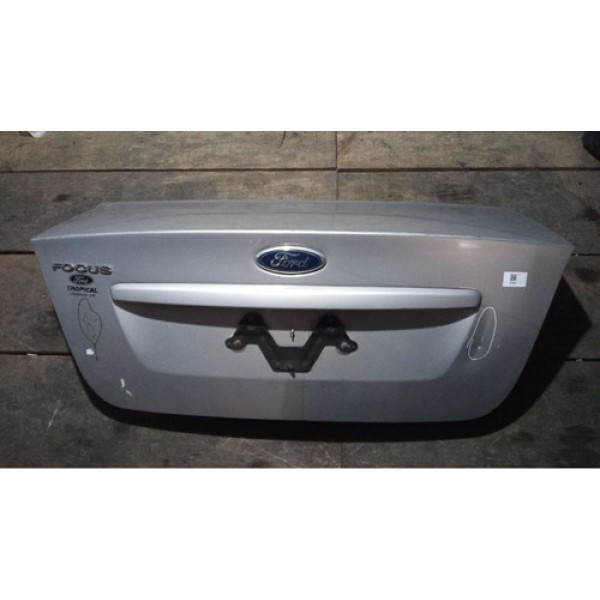 Tampa Traseira Ford Focus 2010 C/detalhe