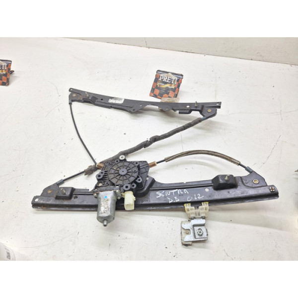 Maquina De Vidro Dianteira Direita Nissan Sentra 2012/2013