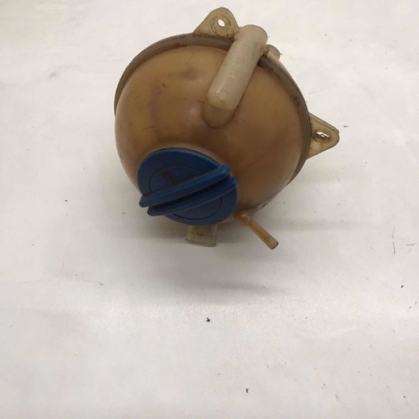 Reservatório De Água Radiador Golf Sapao. 2000 A 2005